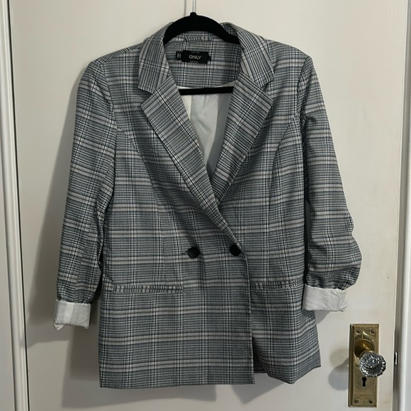 Only Plaid Blazer - Picture 1 of 3
